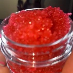 Lip scrub
